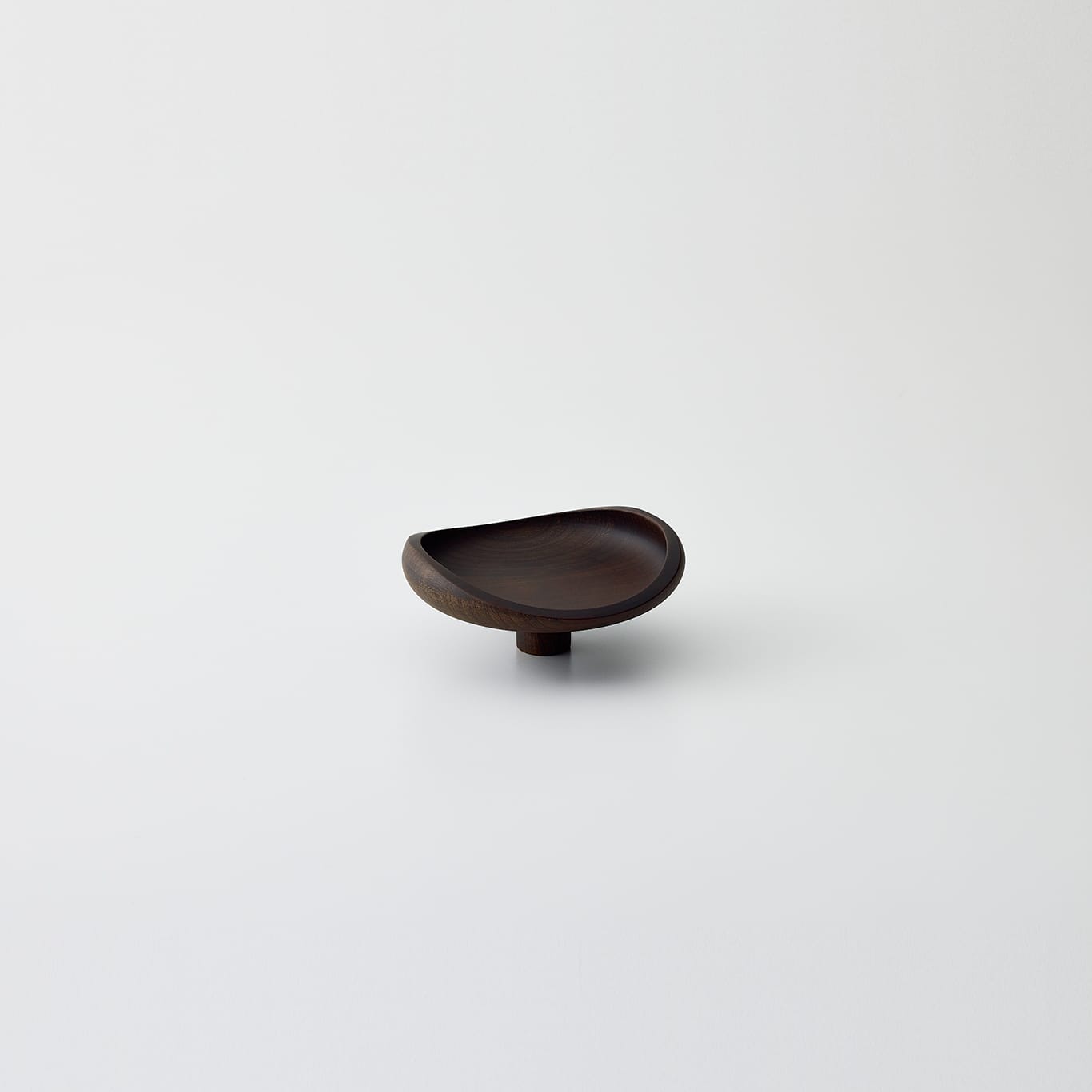 AEKA Object<br>Footed Flat Bowl（S）